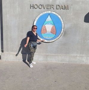 Meet your Posher, Ana marina